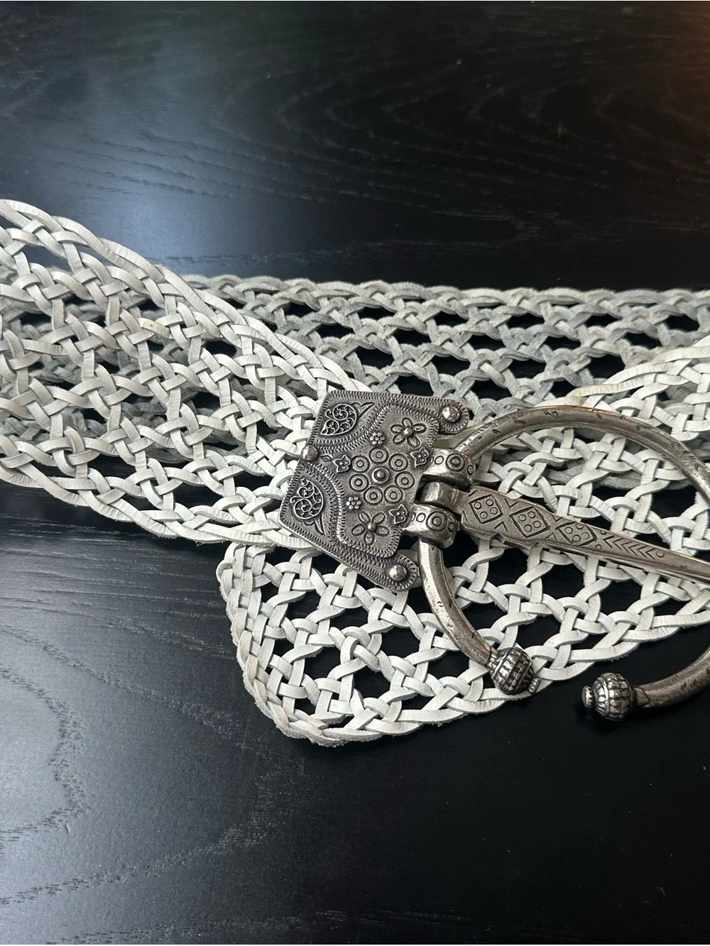 Suzi Roger gray Woven Leather Silver-Tone Wide Buckle Waist Belt -